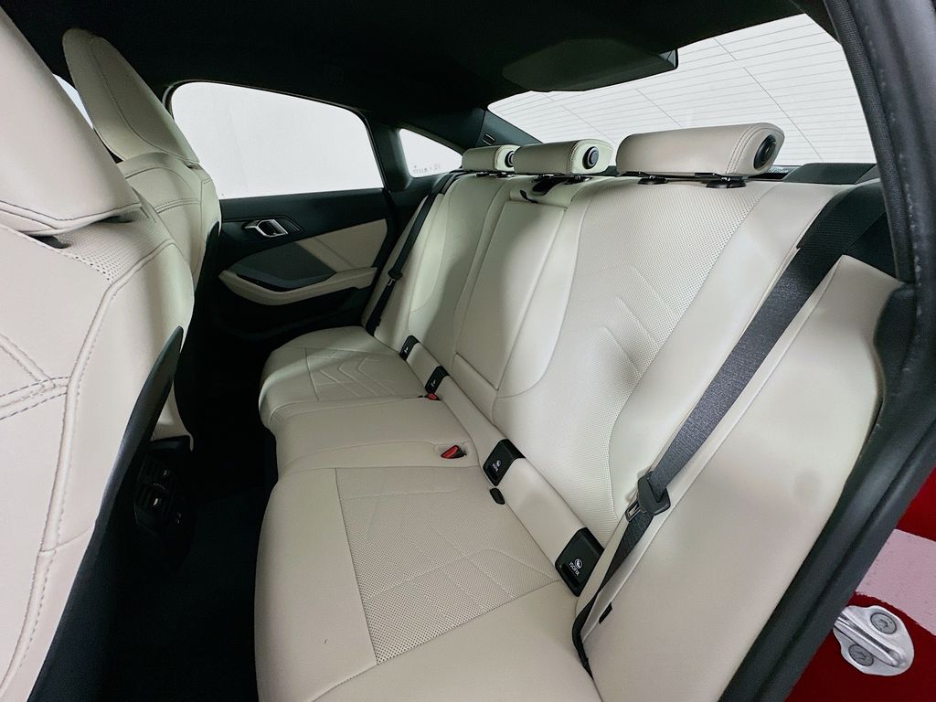 Thumbnail: 2026 BMW 2 Series - 17