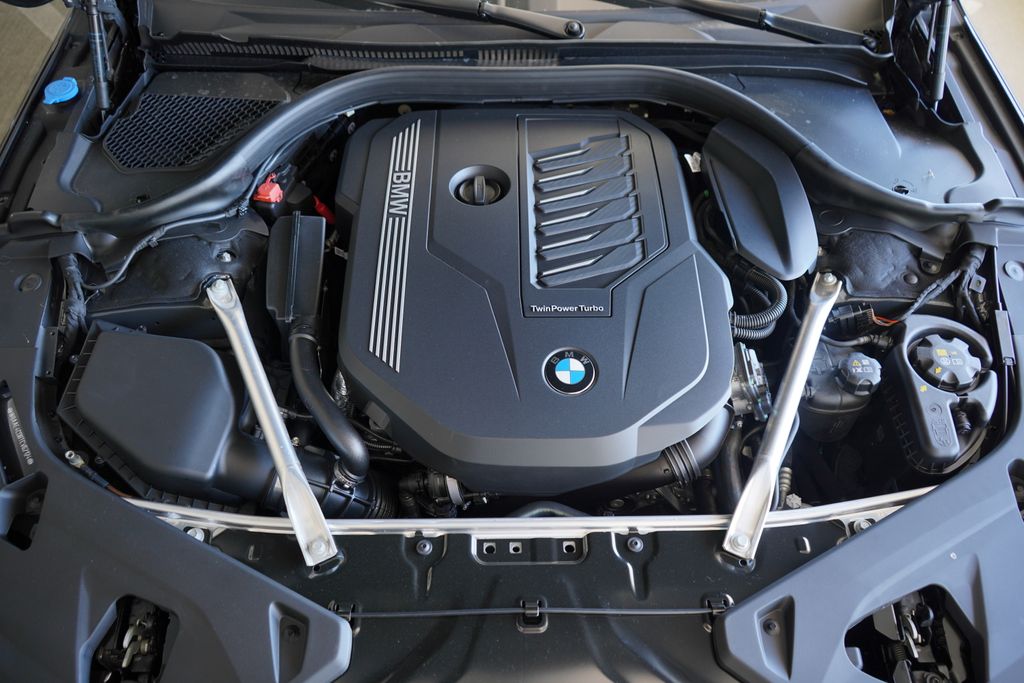 Thumbnail: 2026 BMW 8 Series - 22