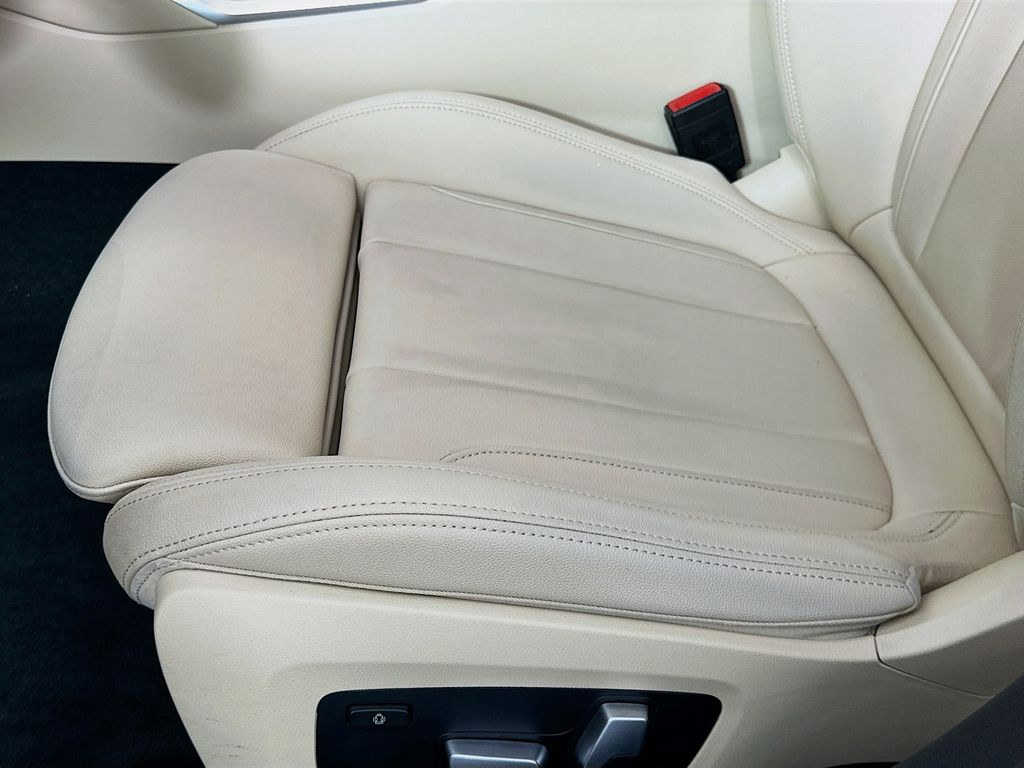 Thumbnail: 2021 BMW 3 Series - 20