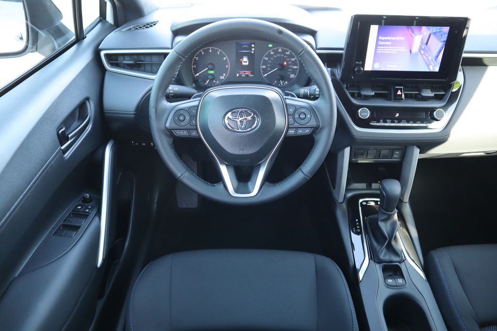 Thumbnail: 2025 Toyota Corolla Cross - 10