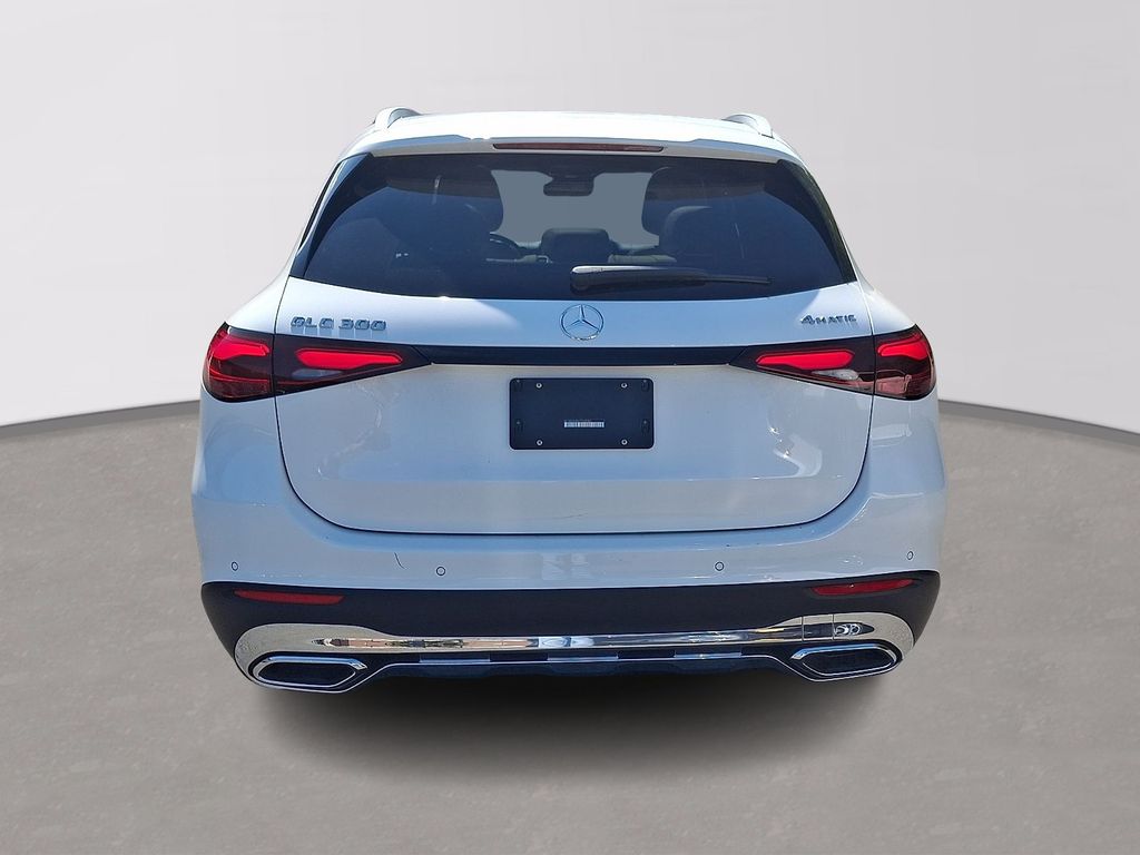 Thumbnail: 2026 Mercedes-Benz GLC - 5