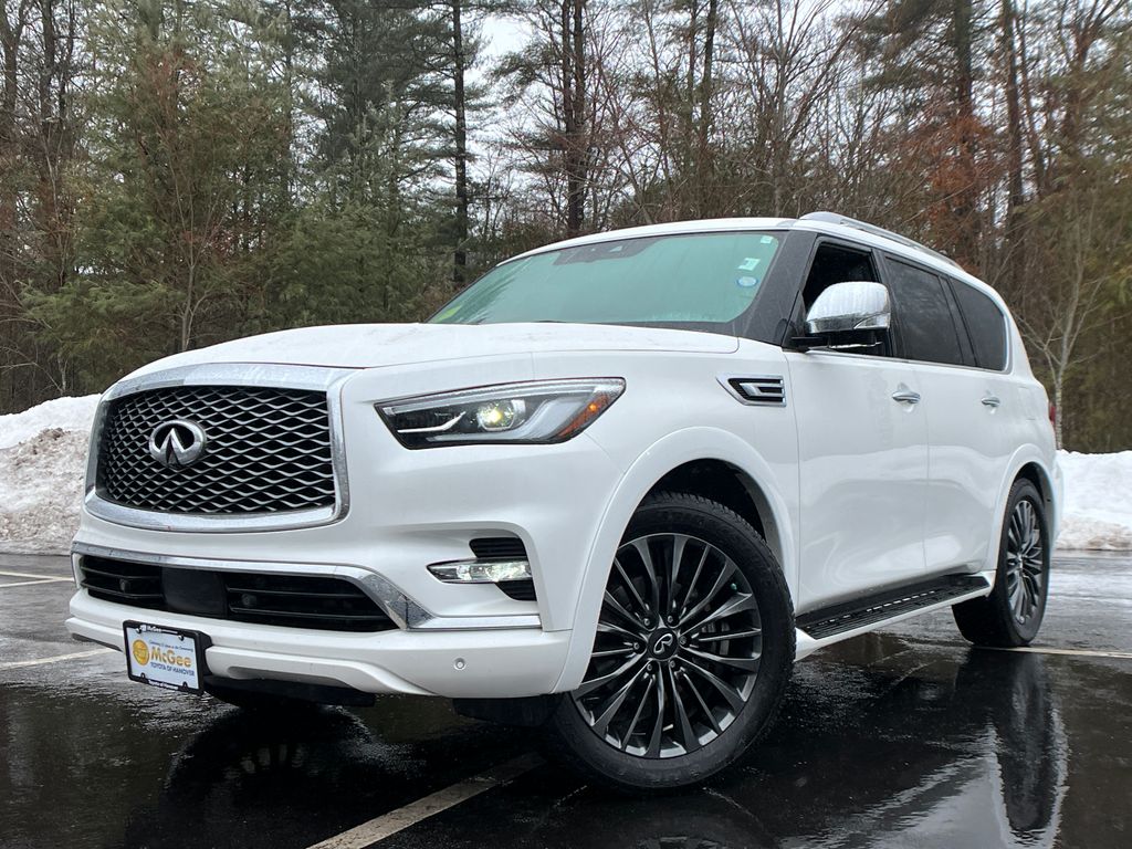 2022 INFINITI QX80 Sensory 4WD
