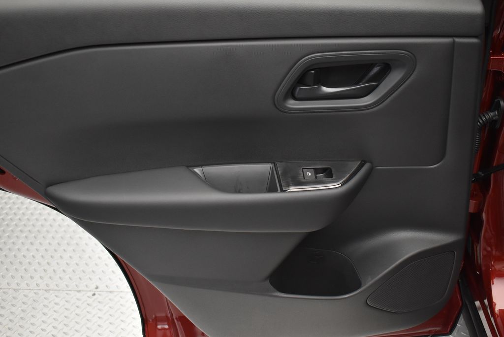 Thumbnail: 2026 Nissan Rogue - 30