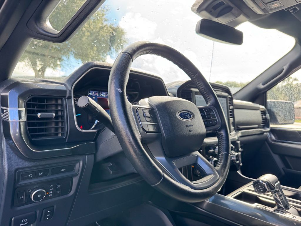 2022 Ford F-150 XLT photo 35