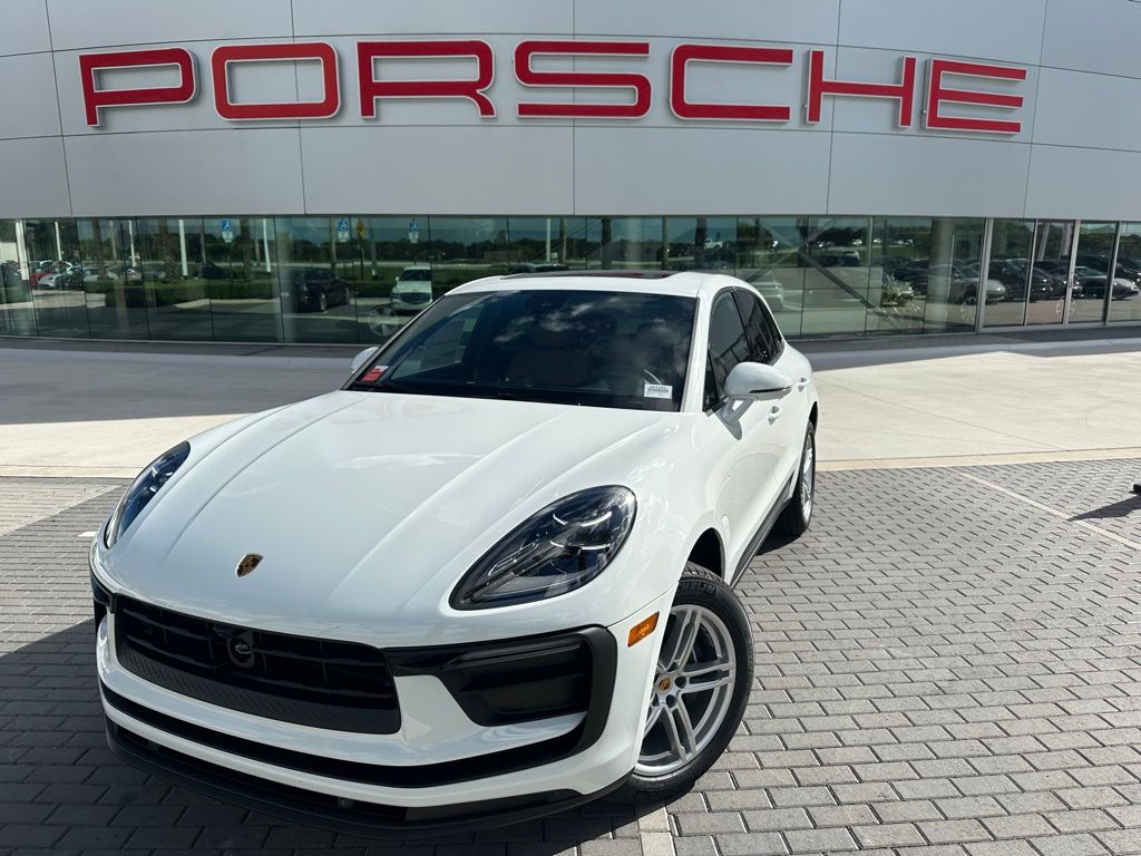 2025 Porsche Macan  -
                Davie, FL