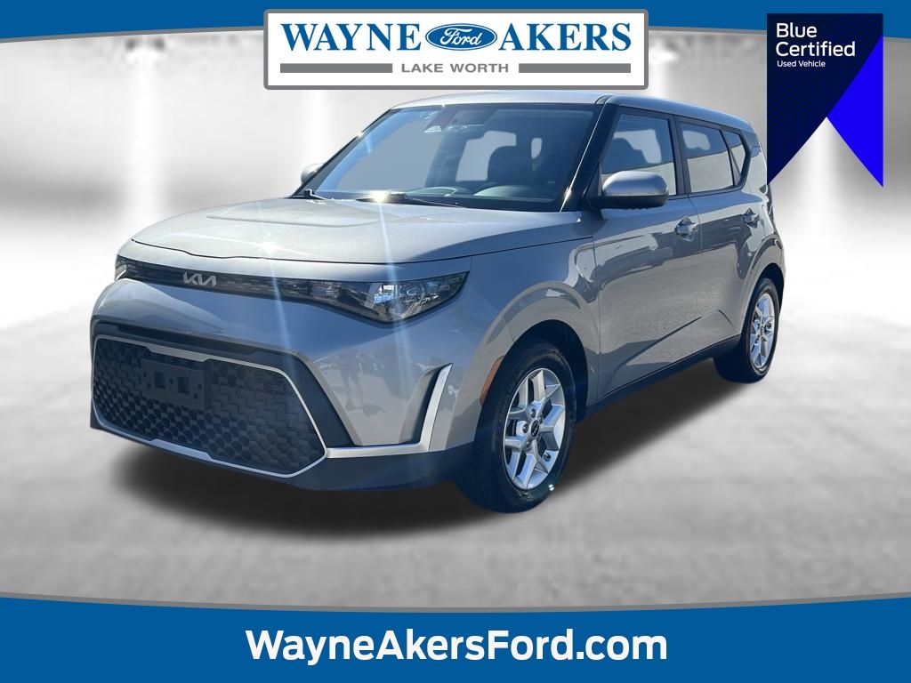 Steel Gray 2023 Kia Soul LX FWD SUV / Crossover Front-Wheel Drive Continuously Variable Transmission
