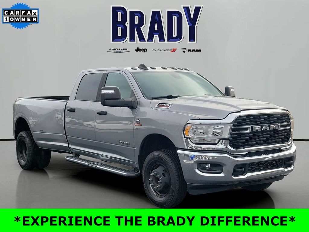 Billet Silver Metallic Clearcoat 2024 RAM 3500 Big Horn Crew Cab LB DRW 4WD Pickup Truck Four-Wheel Drive 6-Speed Automatic