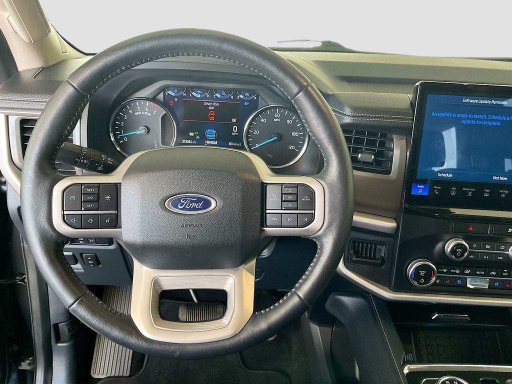 Used 2023 Black Ford XLT image 11