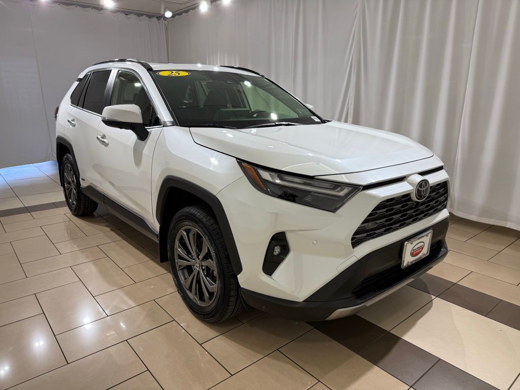 Thumbnail: 2025 Toyota RAV4 - 7