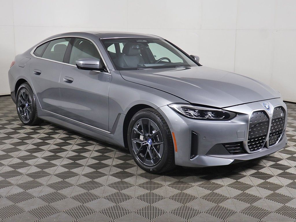 Used 2023 Gray BMW eDrive40 image 2