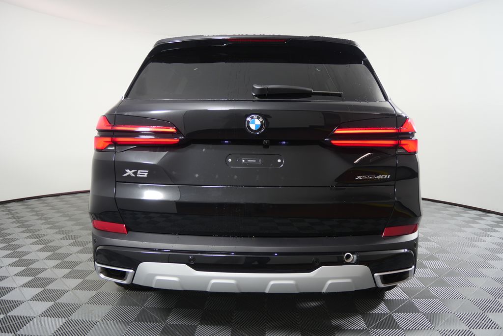 Thumbnail: 2026 BMW X5 - 4