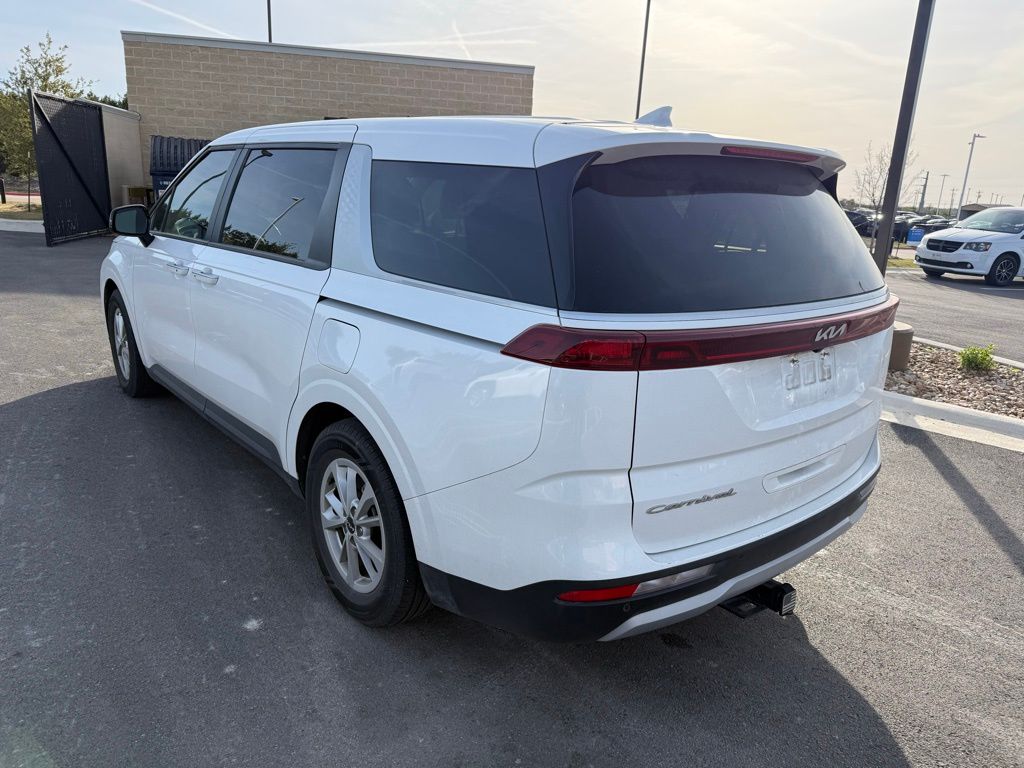 Thumbnail: 2022 Kia Carnival - 6
