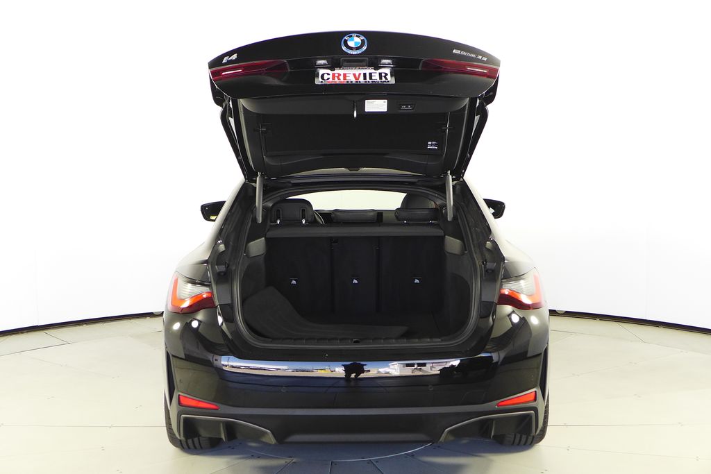 Thumbnail: 2024 BMW i4 - 10