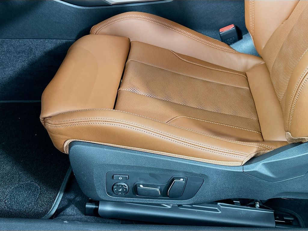 Thumbnail: 2026 BMW M4 - 21