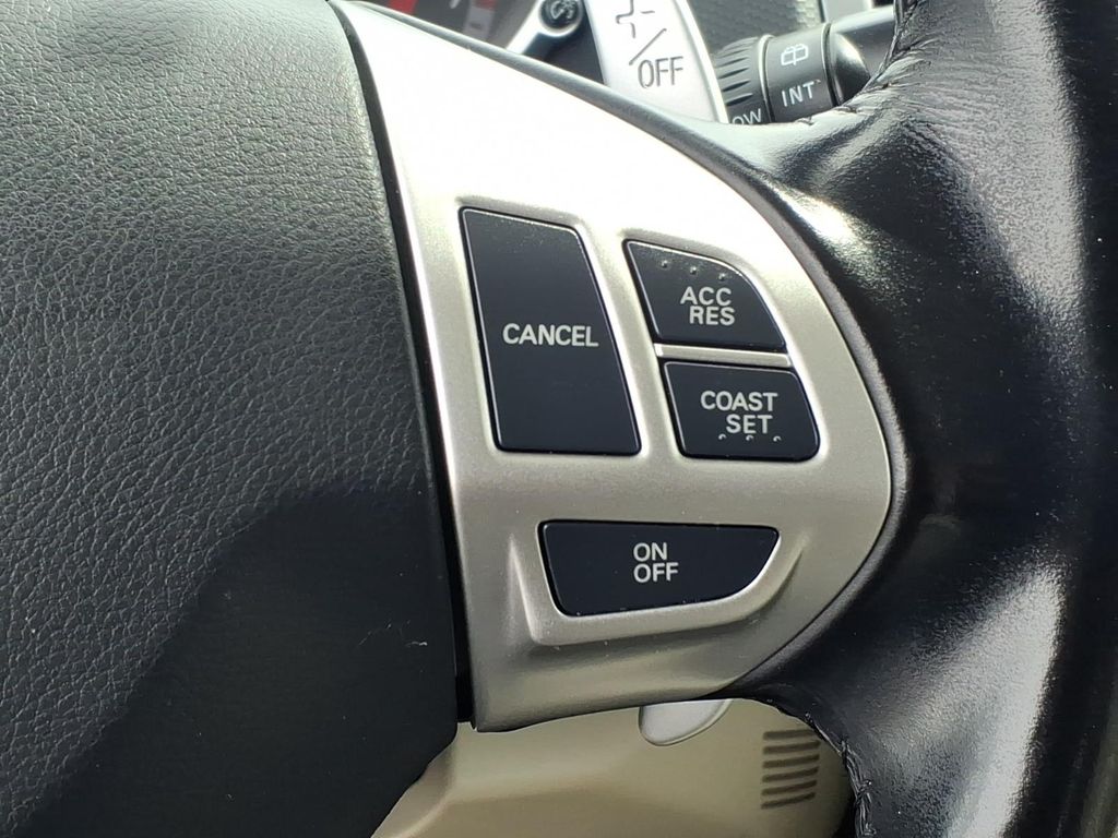 used 2008 Mitsubishi Outlander car, priced at $7,900