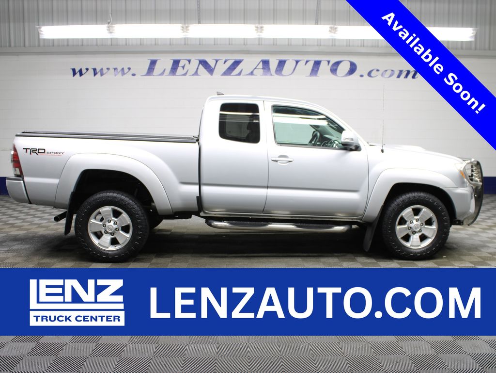 Silver Streak Mica 2012 Toyota Tacoma Pickup Truck Four-Wheel Drive 5-Speed Automatic Overdrive