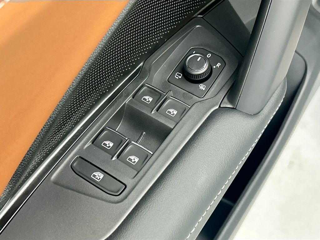 Thumbnail: 2026 Volkswagen Tiguan - 22