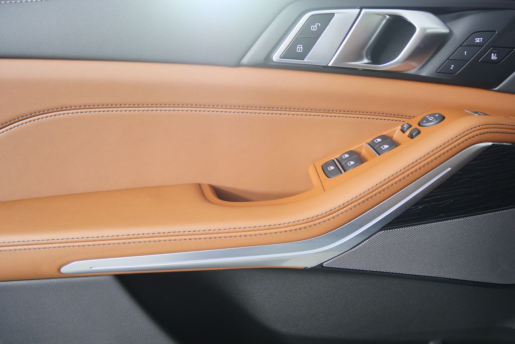 Thumbnail: 2026 BMW X5 - 9
