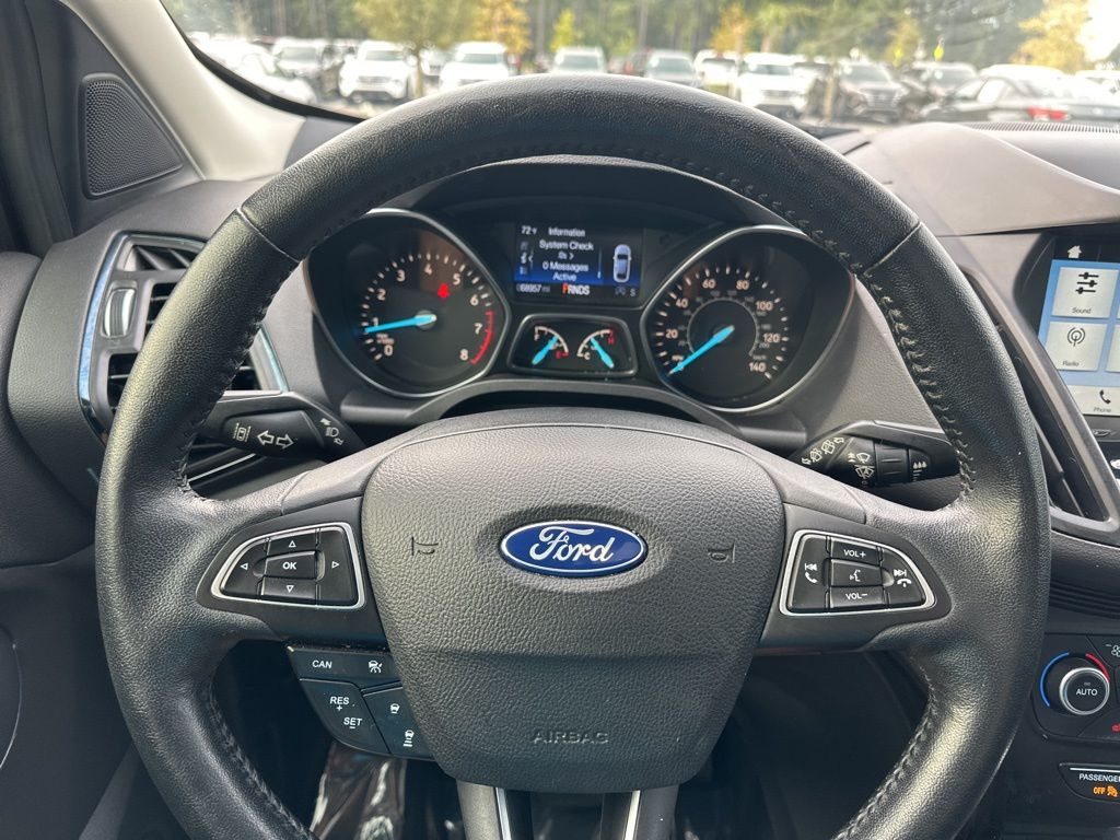 2019 Ford Escape Titanium 38