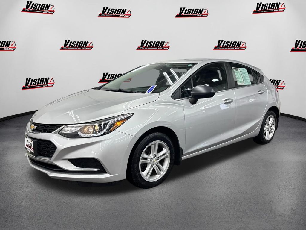 Silver Ice Metallic 2017 Chevrolet Cruze LT Hatchback FWD Hatchback Front-Wheel Drive 6-Speed Automatic