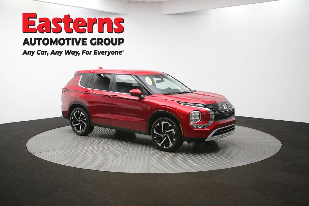 Used 2024 Red Mitsubishi SE image 47