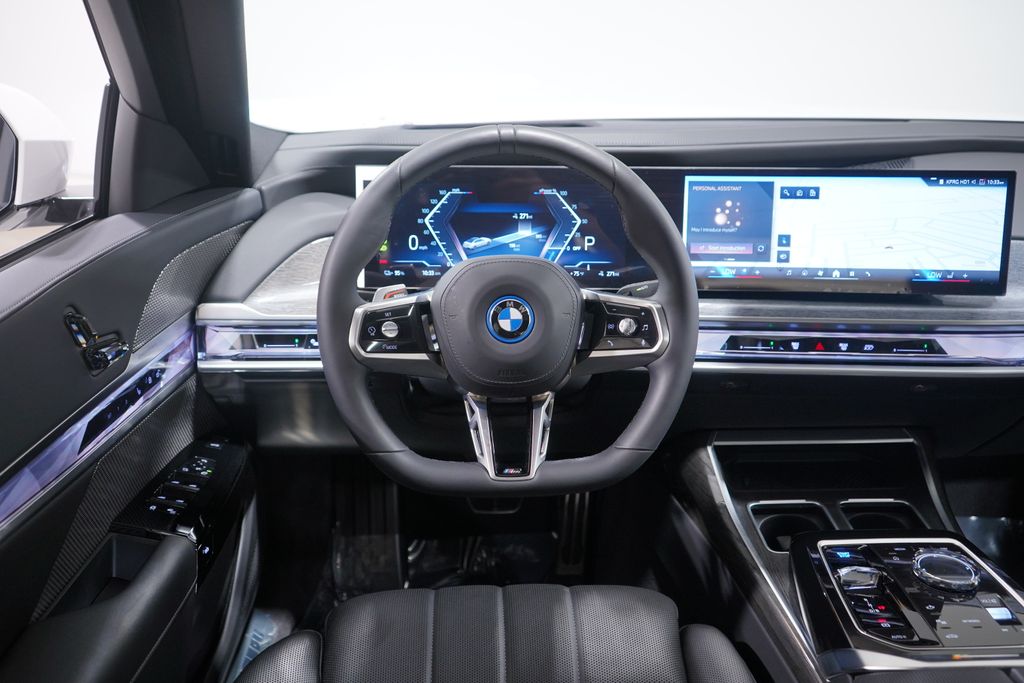Thumbnail: 2025 BMW i7 - 11