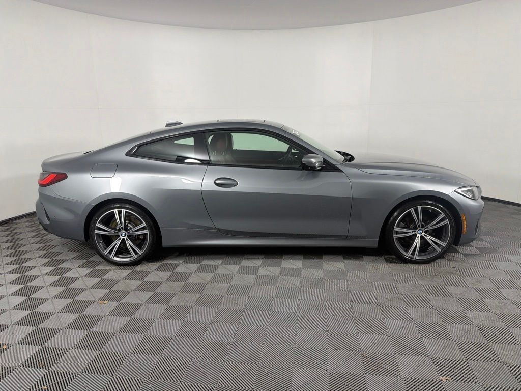 Thumbnail: 2023 BMW 4 Series - 4