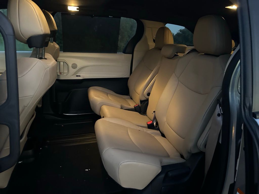 Thumbnail: 2024 Toyota Sienna - 14