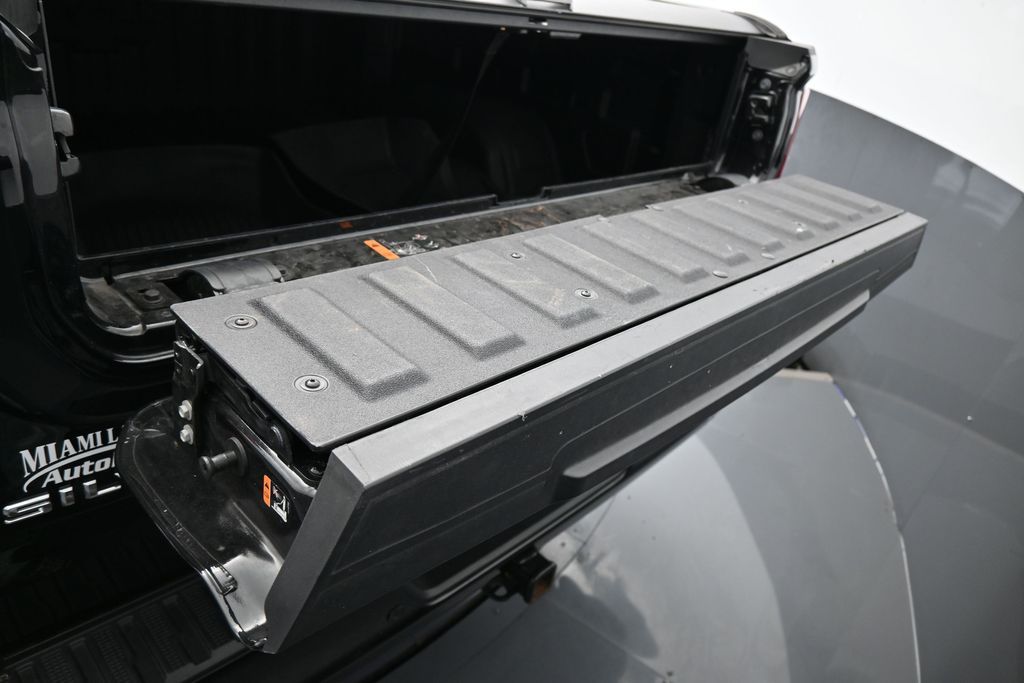 Used 2025 Black Chevrolet ZR2 image 45