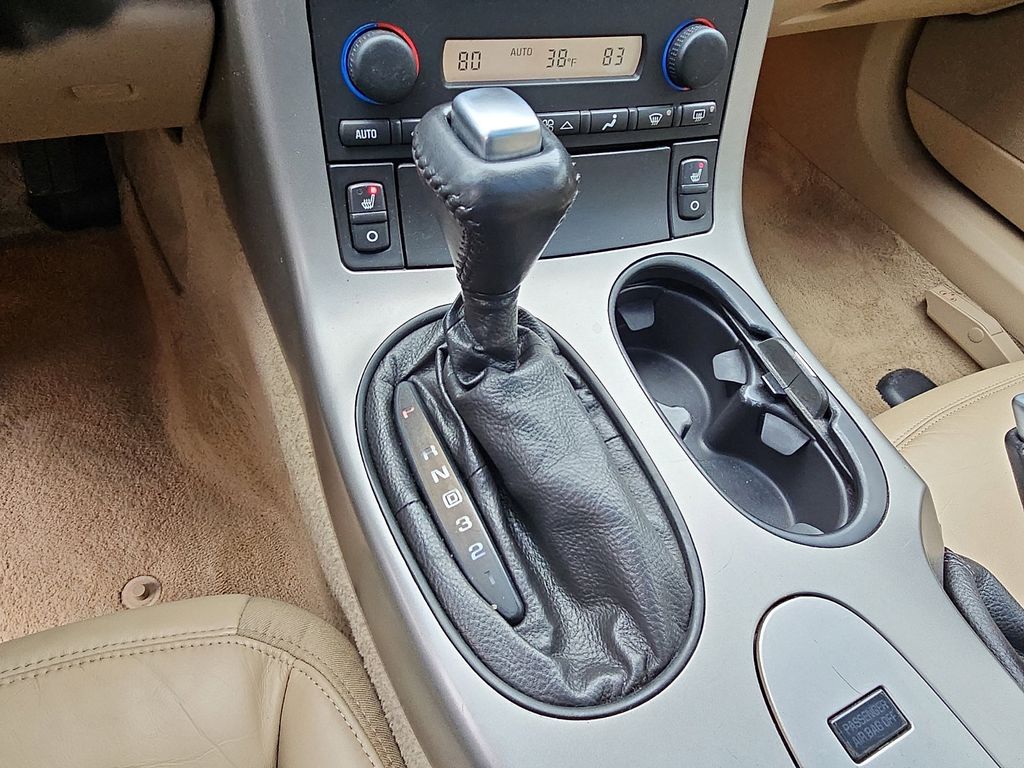 Thumbnail: 2005 Chevrolet Corvette - 15