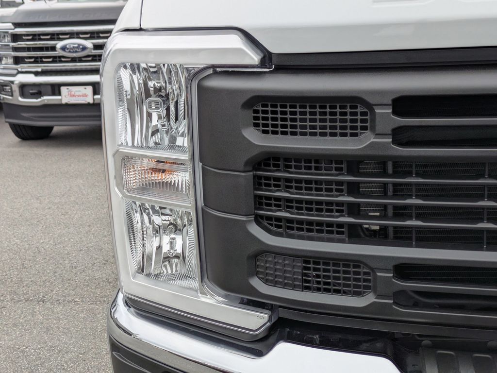 2026 Ford F-350 Super Duty XL