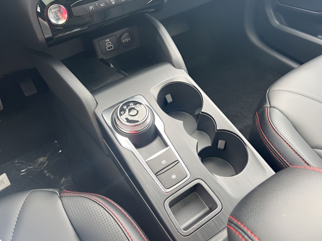 2025 Ford Escape Hybrid