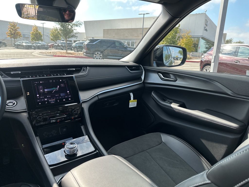 New Car 2025 Jeep Grand Cherokee  For Sale Under $50,000 In Austin, Texas