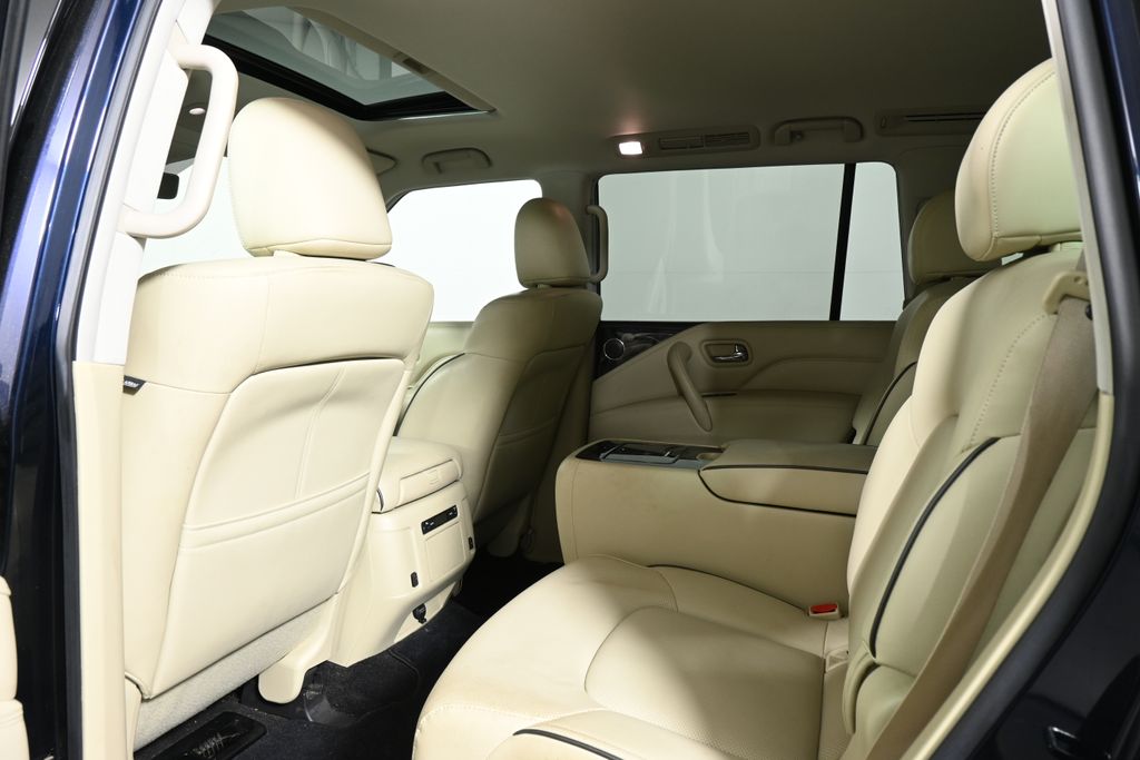 2021 INFINITI QX80 Luxe 5
