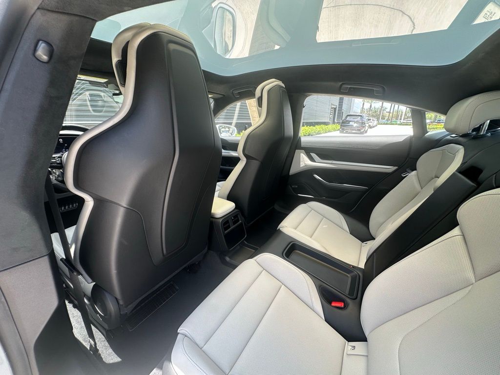 2024 Porsche Taycan 4S 31