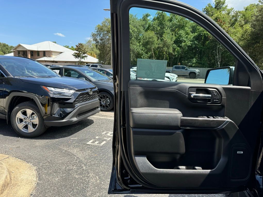 2021 Chevrolet Silverado 1500 LTZ 28