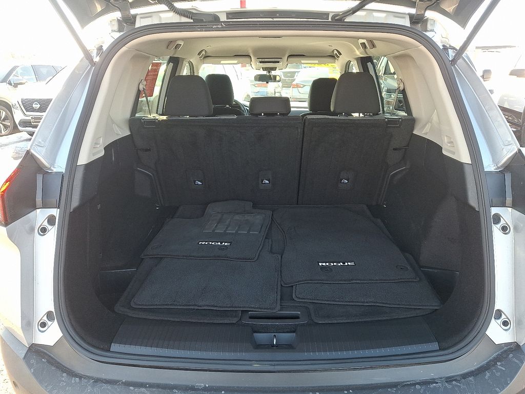 Thumbnail: 2023 Nissan Rogue - 29