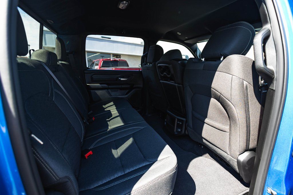 2026 Ram 1500 Tradesman thumbnail 32