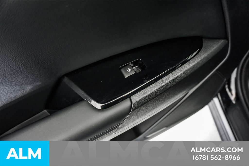 Used 2025 Black Kia X-Line image 54