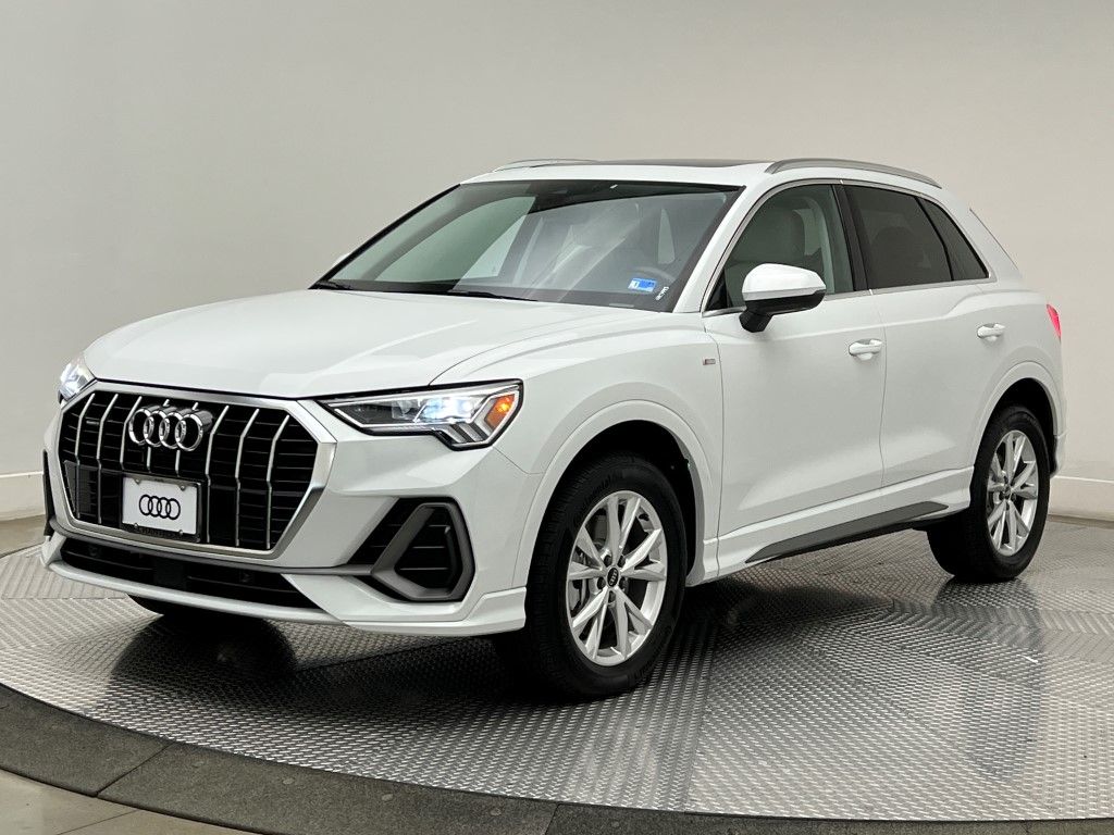 Thumbnail: 2025 Audi Q3 - 2