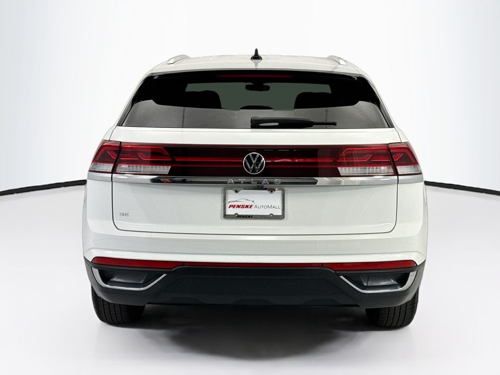 Used 2024 White Volkswagen 2.0T SE image 6