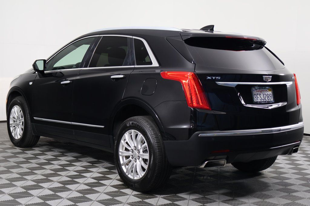 Thumbnail: 2018 Cadillac XT5 - 6