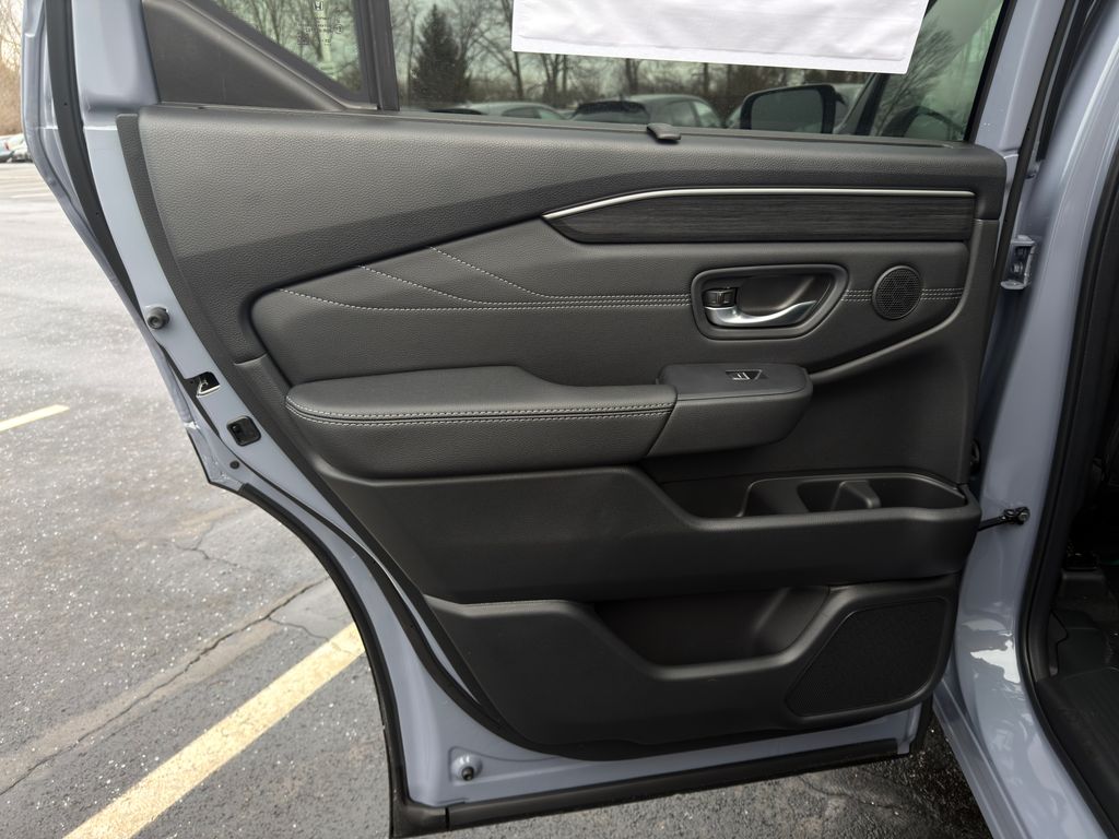 Thumbnail: 2026 Honda Pilot - 21