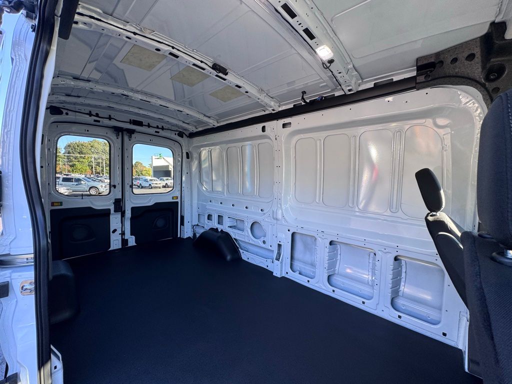 FordTransit-25025