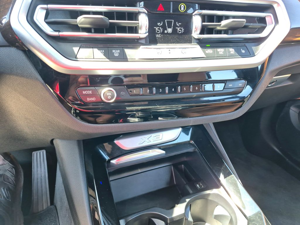 2022 BMW X3 xDrive30i White at Autostrade