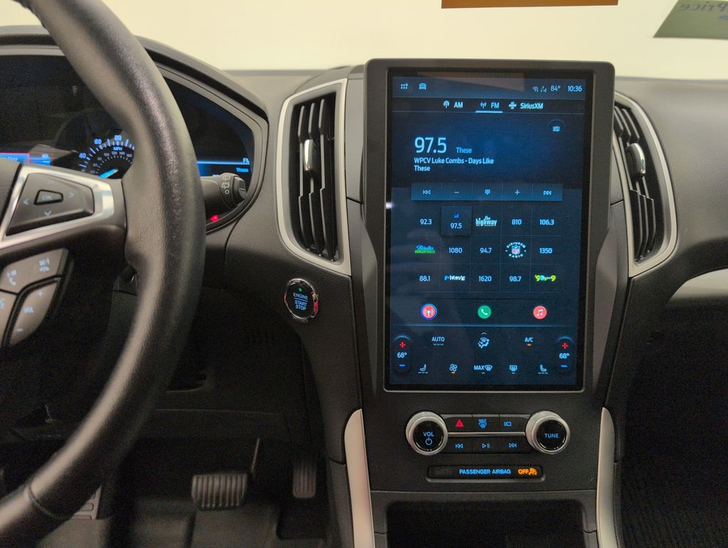 2023 Silver Metallic Ford Edge SEL AWD SUV