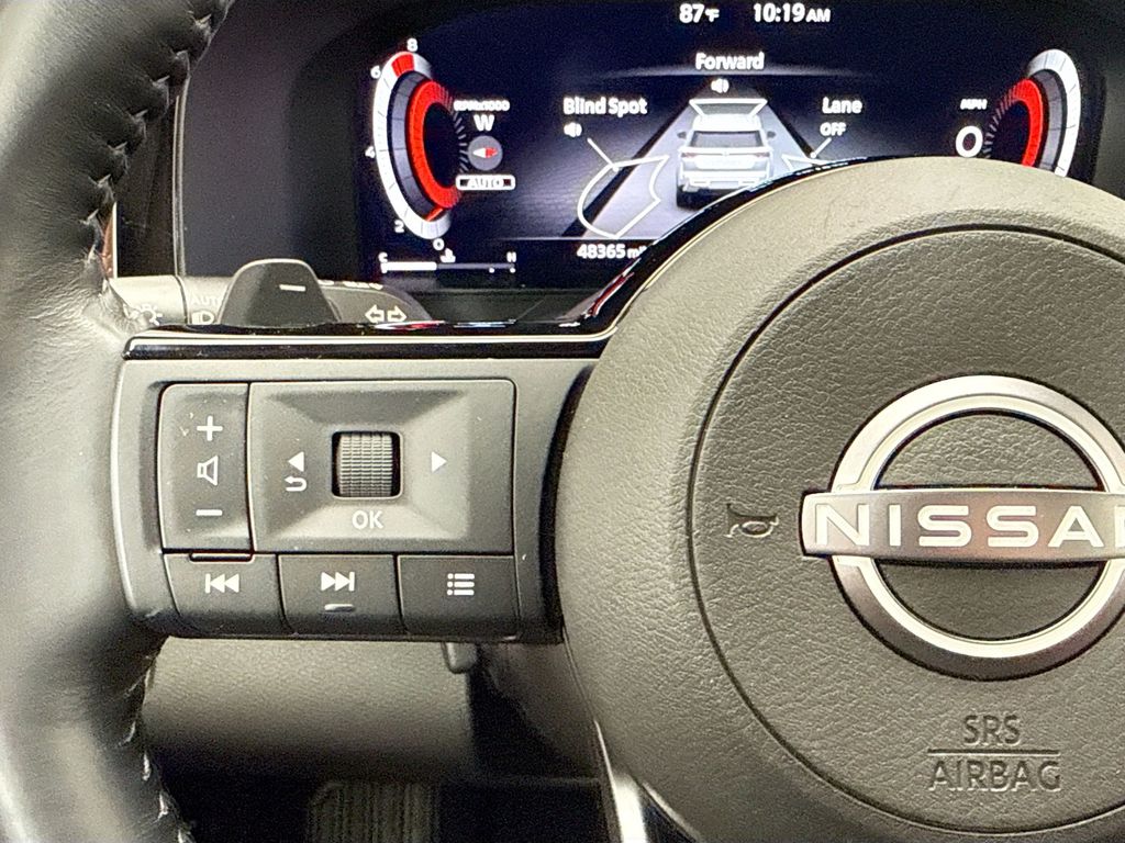 Thumbnail: 2023 Nissan Pathfinder - 11
