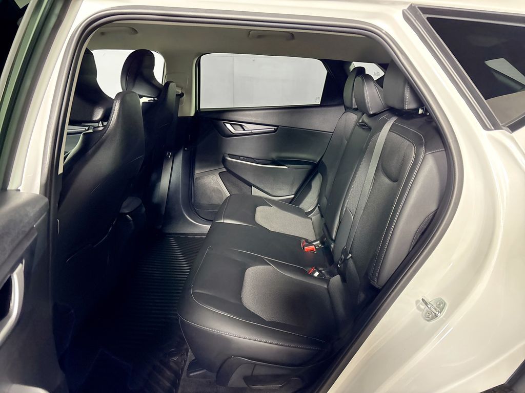 2024 Kia EV6 Light