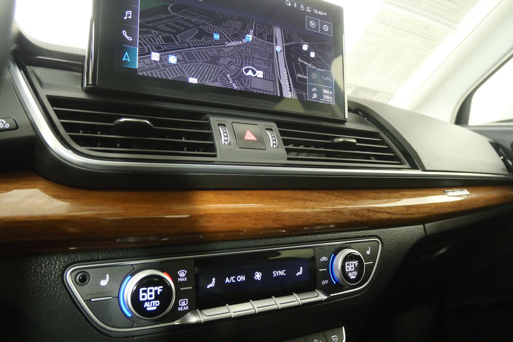 Thumbnail: 2022 Audi Q5 - 25