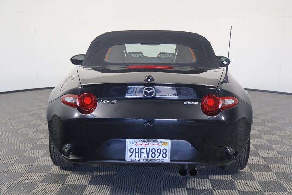 2019 Mazda MX-5 Miata Club 5